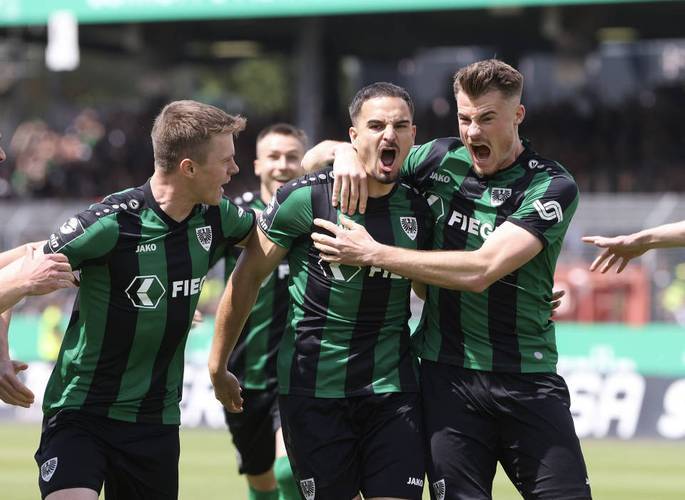 关于柏林赫塔主场击败对手,继续追赶领头羊的信息 关于柏林赫塔主场击败对手,继续追赶领头羊的信息