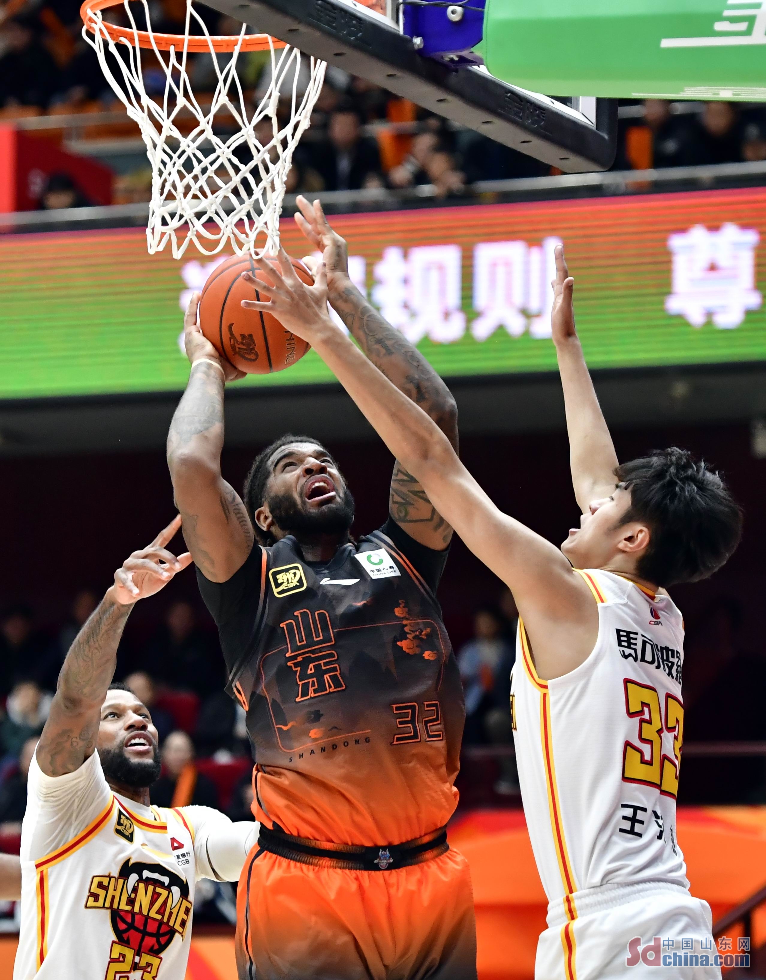 爱游戏网页版登录入口-包含深圳队实现连胜，强势冲击比赛领先的词条