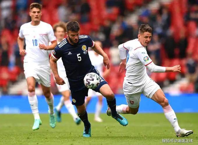 爱游戏登录-德国主场逆袭意大利，双方争夺关键分数的简单介绍