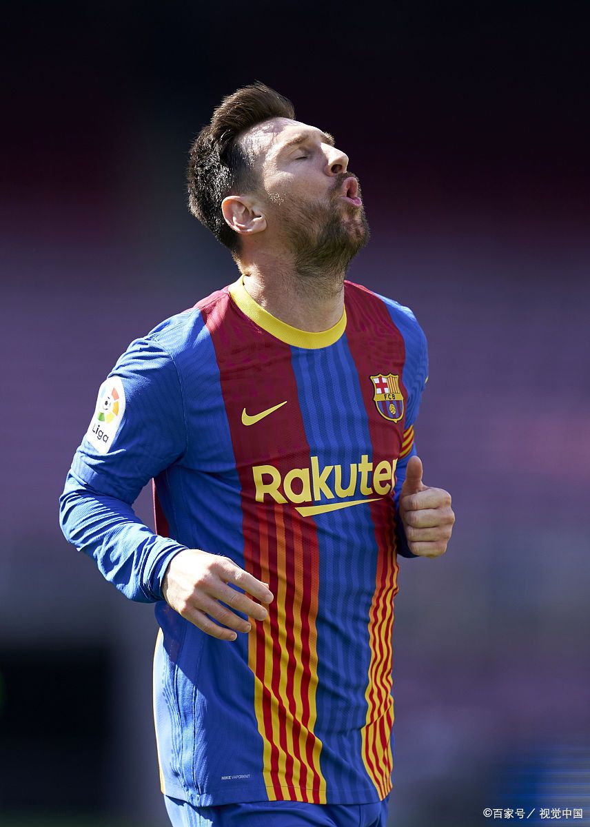 阿根廷传奇球星再次引发转会传闻,球迷热议 阿根廷传奇球星再次引发转会传闻,球迷热议