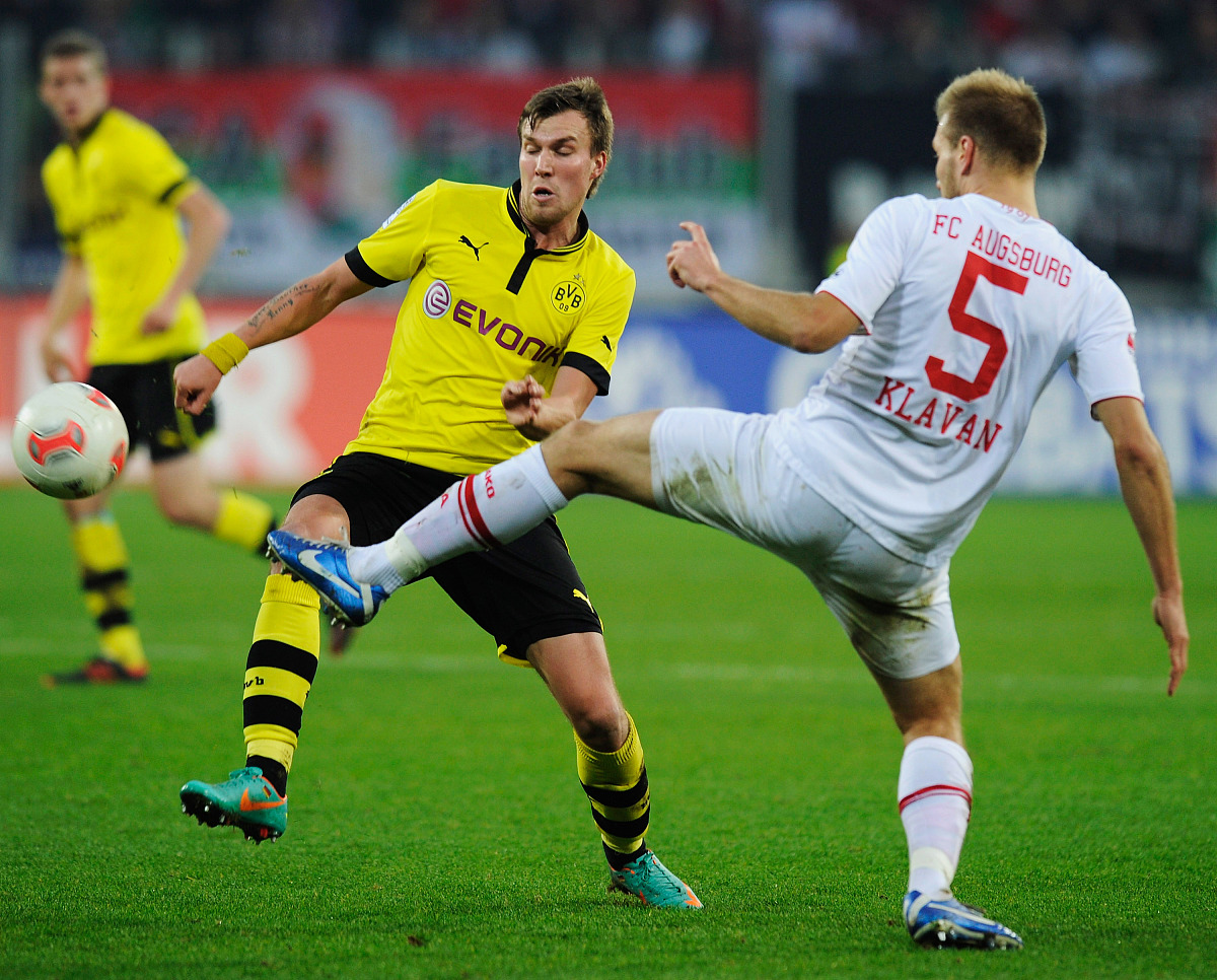 爱游戏体育官网-主场失利！斯图加特遭遇击败，形势不妙的简单介绍