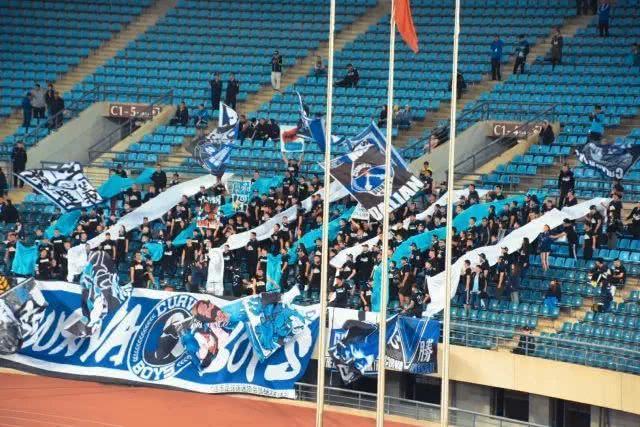 爱游戏登录-贵州恒丰大胜大连一方，提升排名