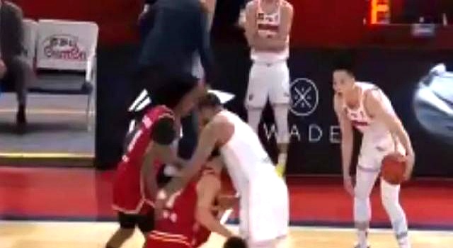 爱游戏在线登录-湖南队遭遇重创，状态低迷