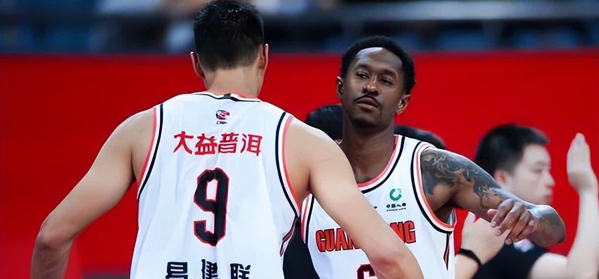 热血沸腾!两支劲旅火拼到底 热血沸腾!两支劲旅火拼到底