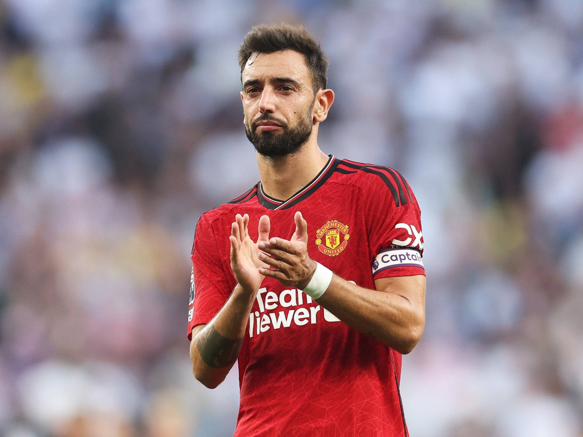 爱游戏在线-曼联新援表现抢眼，成为战术核心