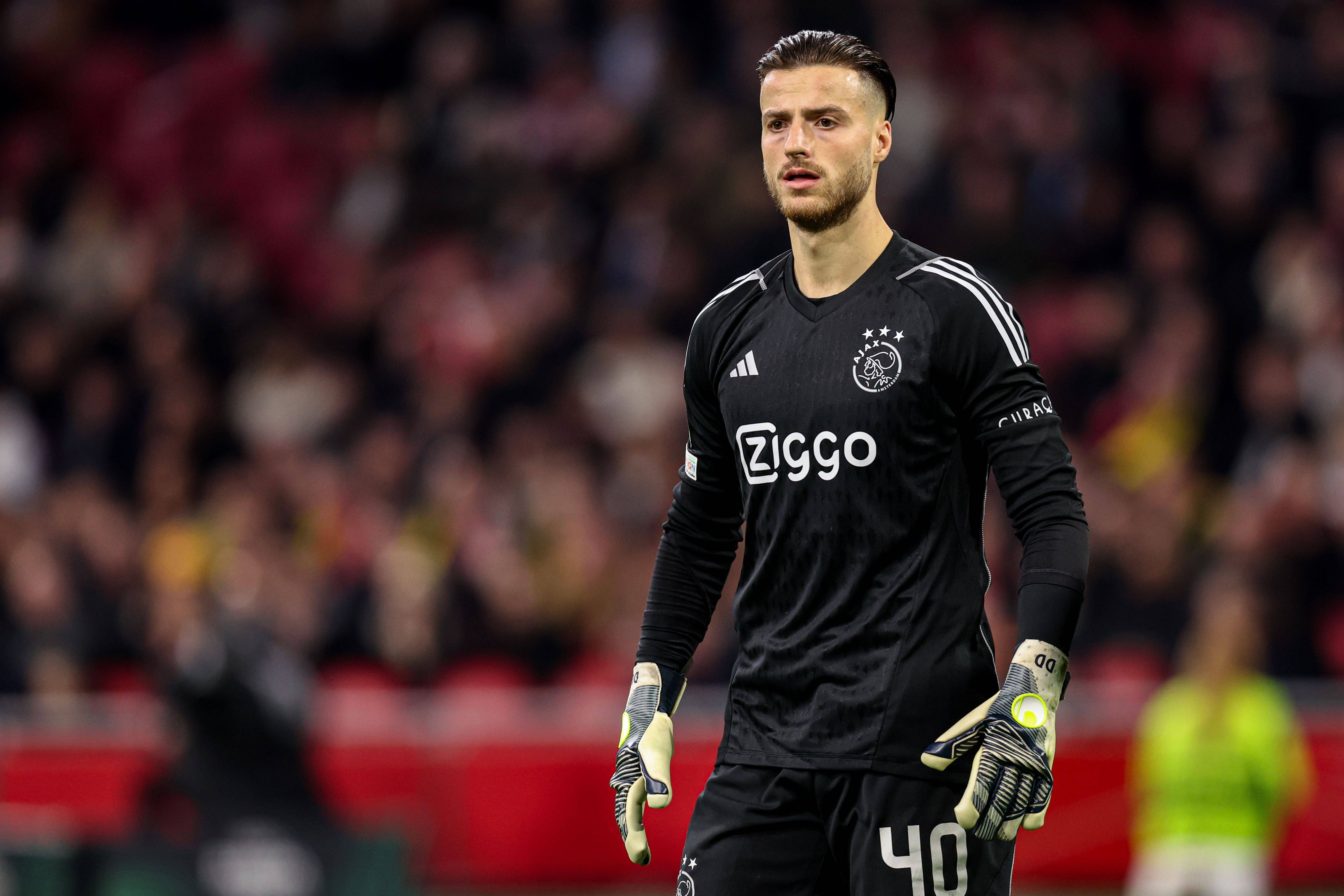 阿贾克斯迎来连胜，表现出色