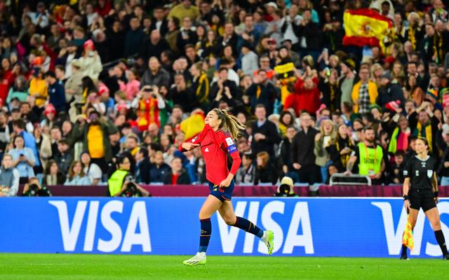 爱游戏体育官网-西班牙女足队在锦标赛中夺得冠军