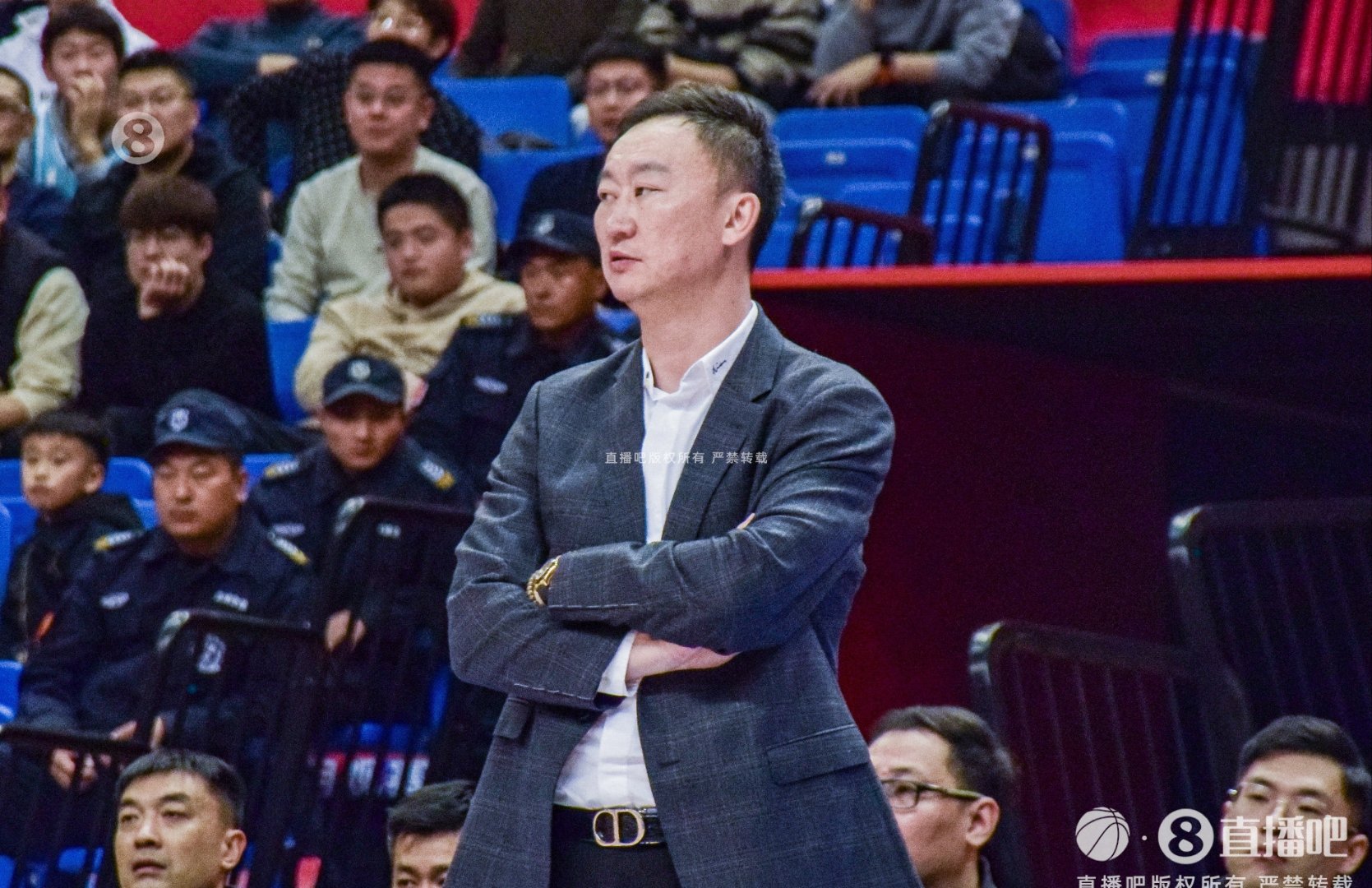 爱游戏网页版-阿贾克斯球员达利因伤缺席接下来几场比赛