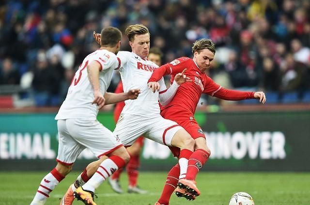 包含科隆客场失利，保级形势仍然不乐观的词条