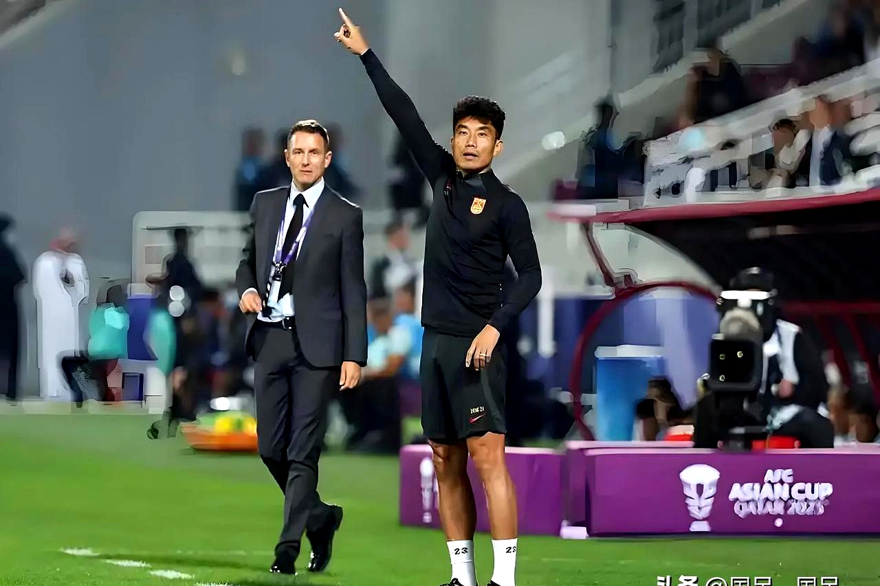 爱游戏-主教练因为球队不佳表现遭到质疑