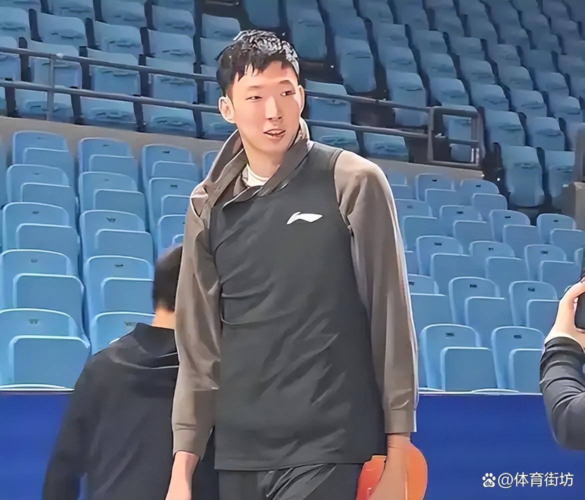 爱游戏官网-难得一见的强强对话！周琦气吞山河