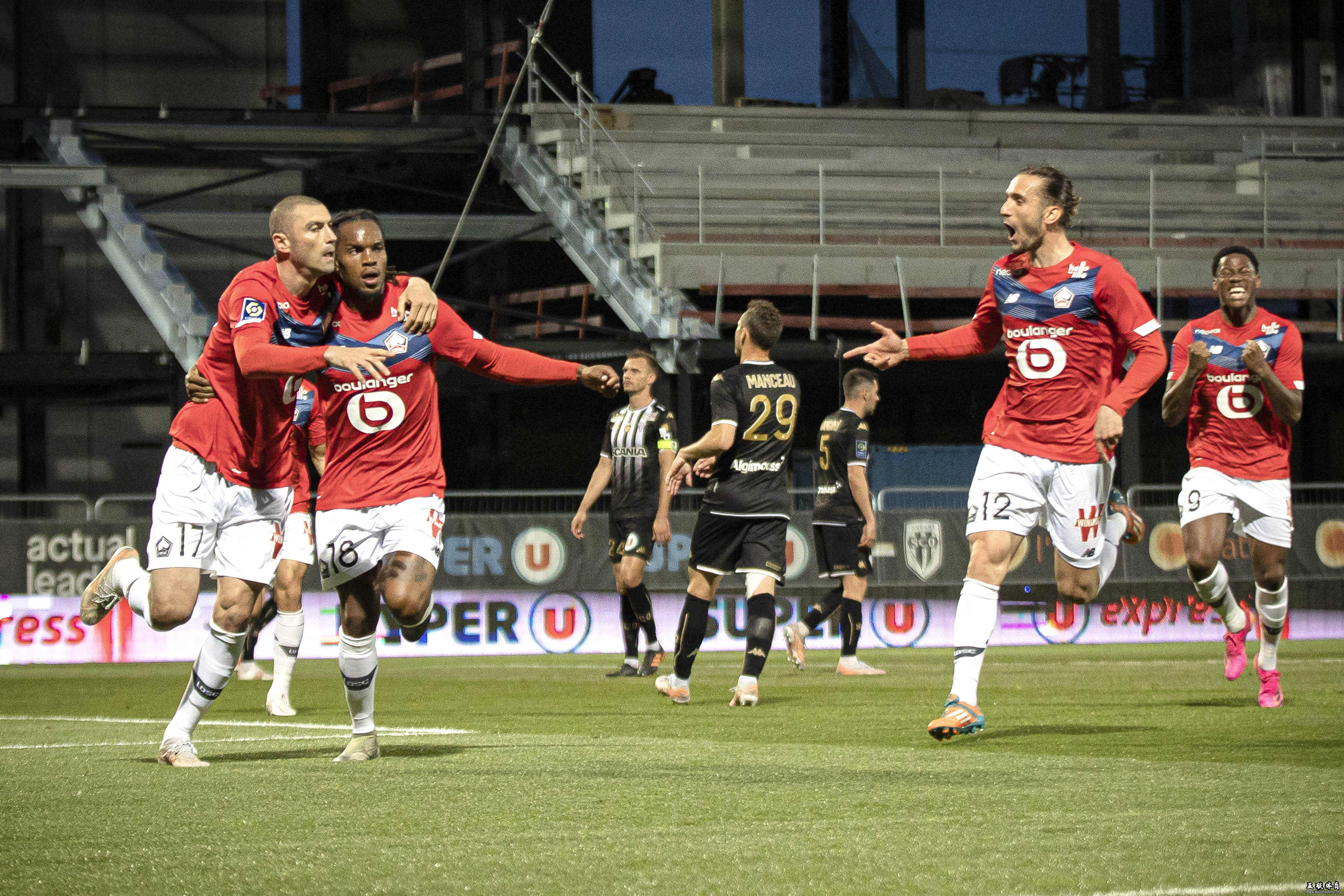 -欧冠：利斯本竞技小组赛表现耀眼，卫冕之路的简单介绍