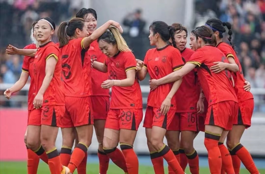 爱游戏app下载-亚洲女足冠军大显身手，斩获冠军