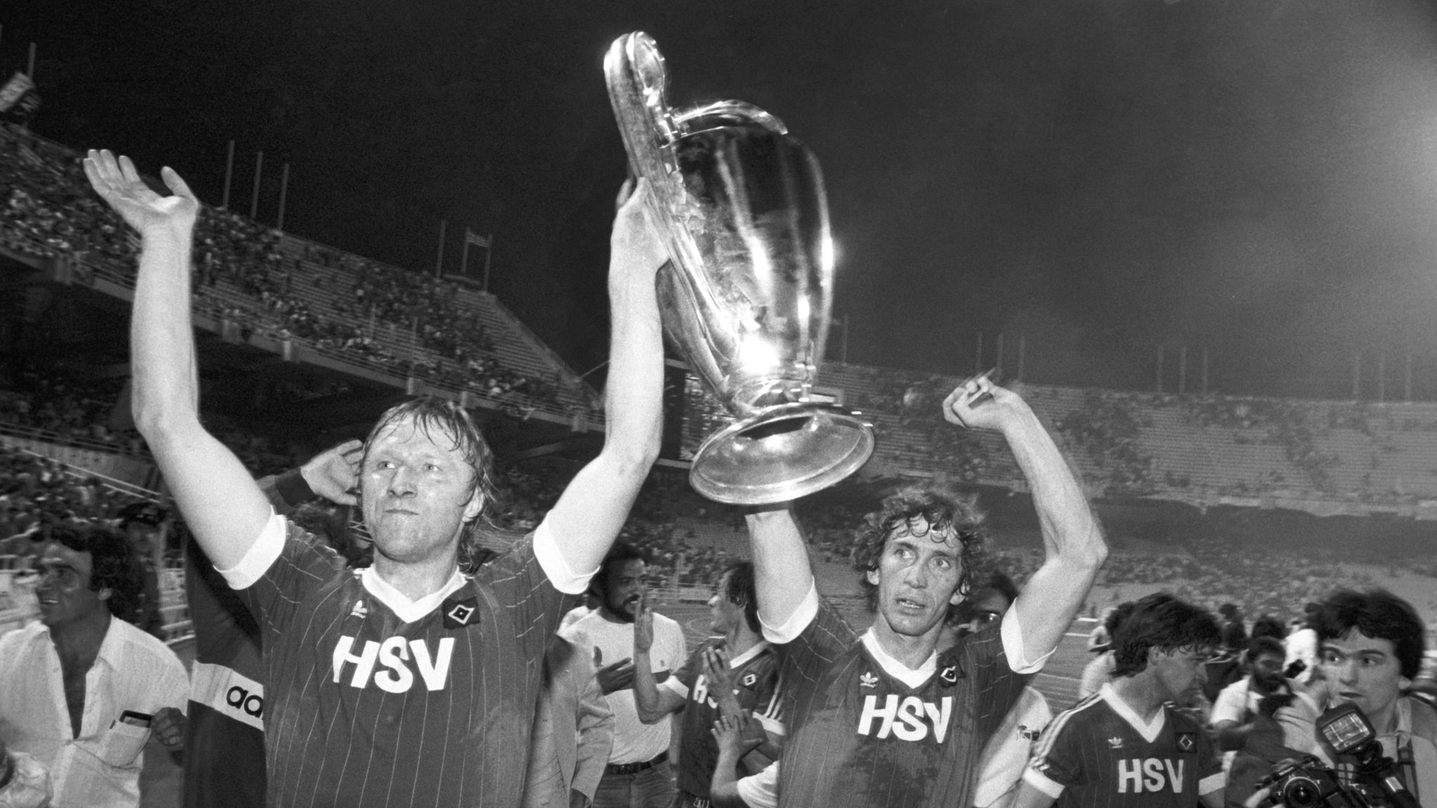 爱游戏官网-包含柏林赫塔队胜利击败汉堡SV队的词条