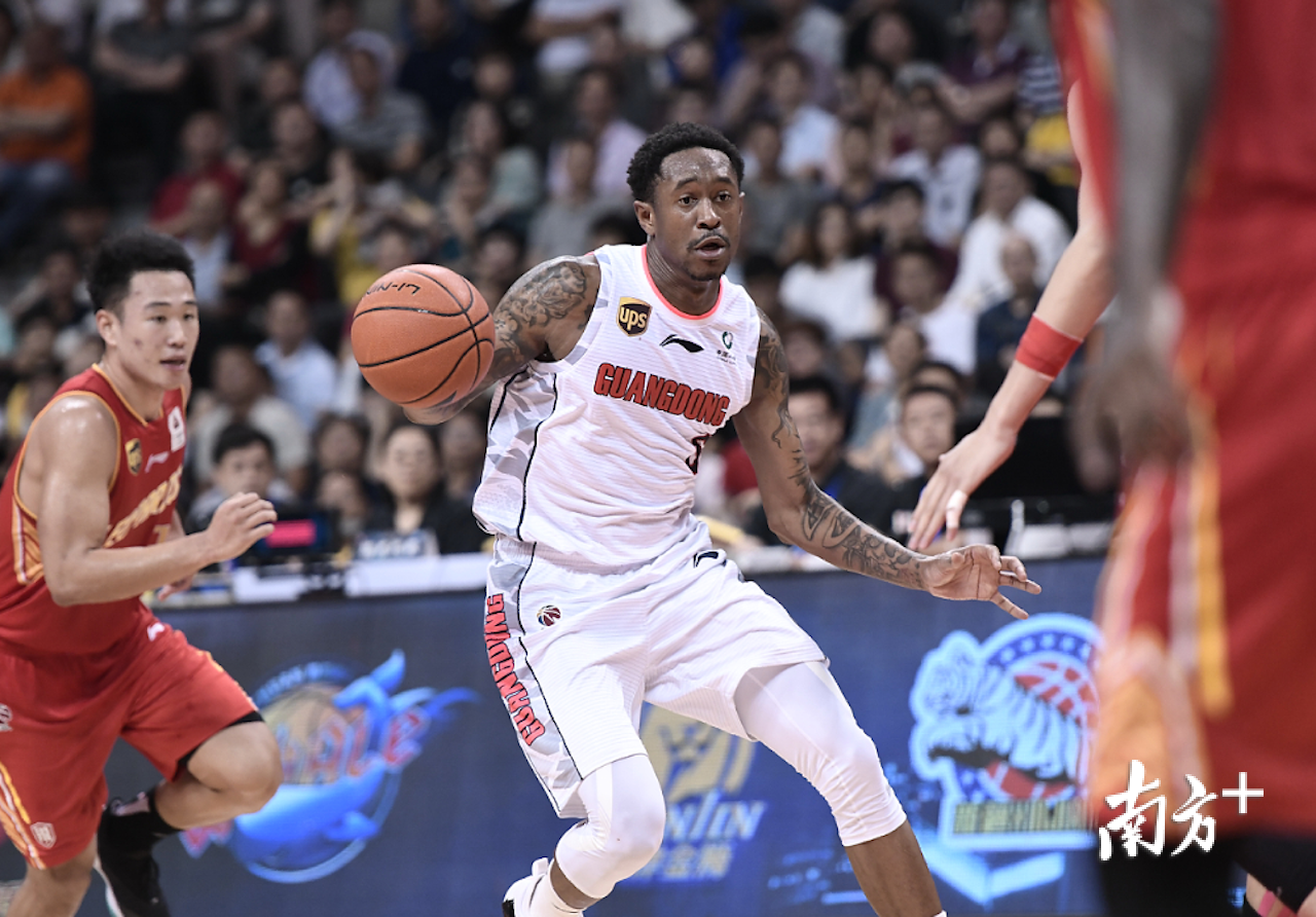 南方选手状态下滑，无法晋级半决赛