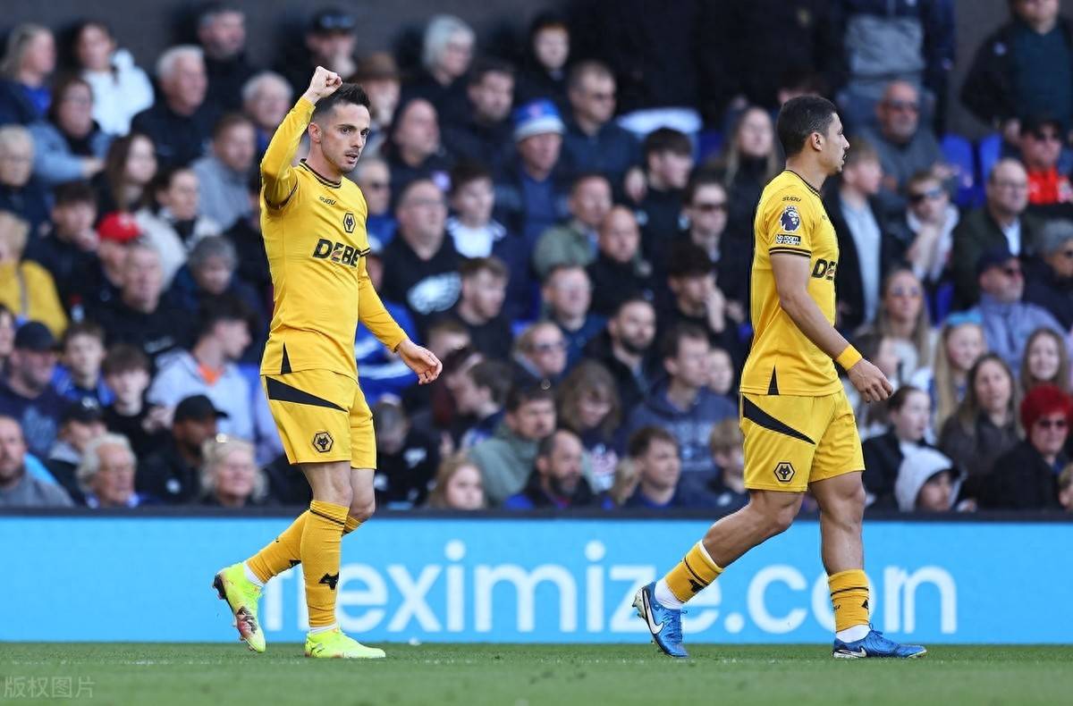 爱游戏在线-包含热刺力克对手，小组出线形势一片大好的词条