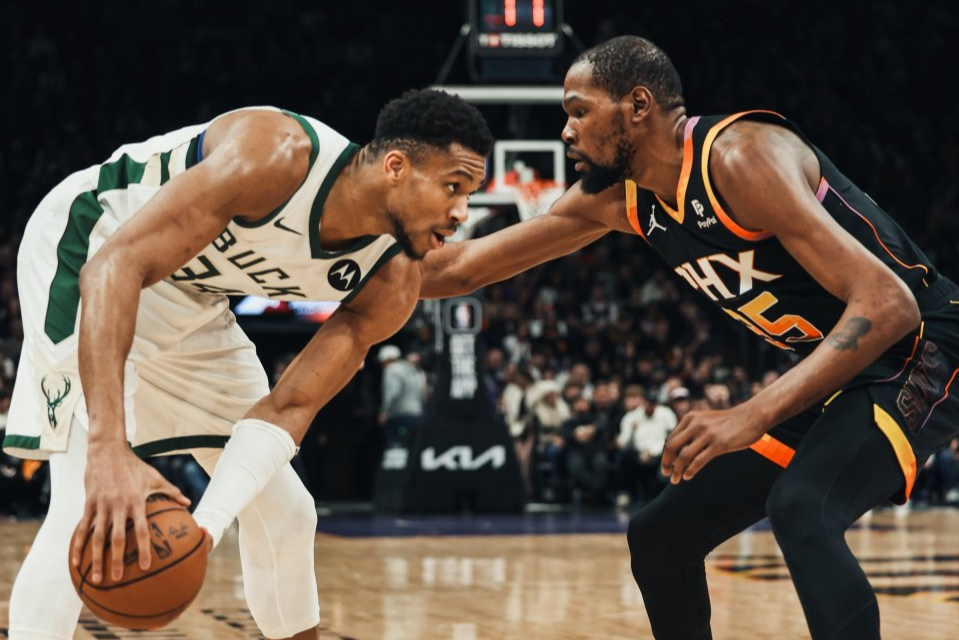 爱游戏官网-太阳主场擒雄鹿结束失利