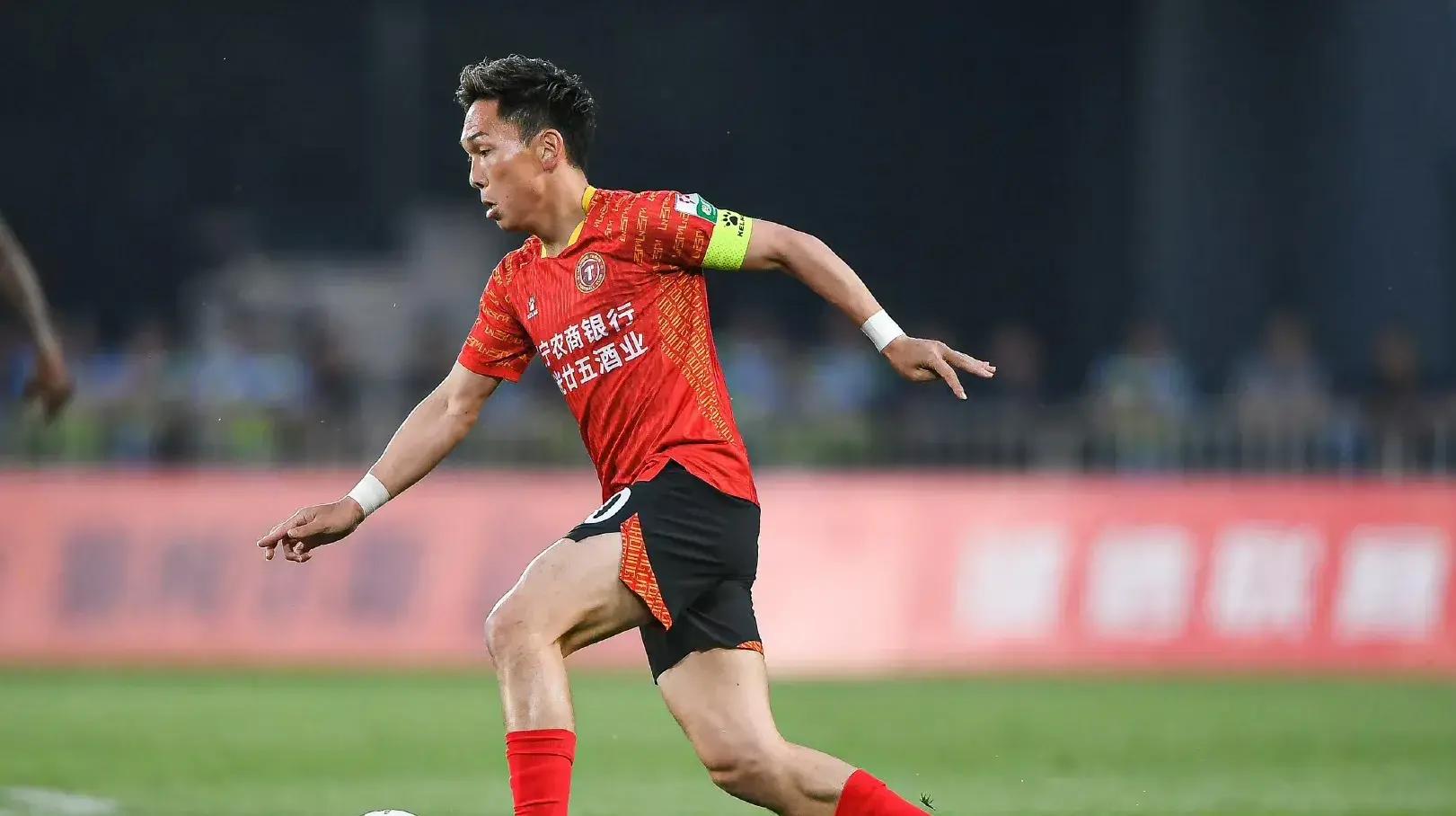 爱游戏入口-辽宁本土球员表现抢眼，助球队获胜