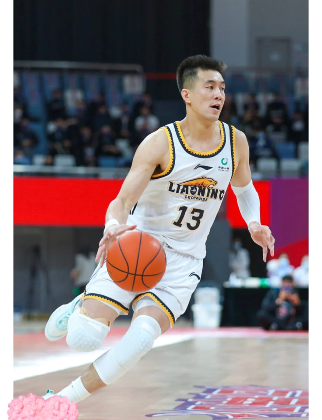 辽宁本土球员表现抢眼，助球队获胜