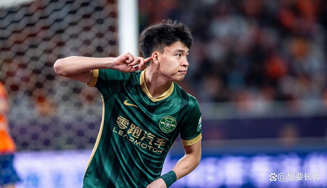 爱游戏登录入口-浙江队霸气出场，取得胜利成为焦点