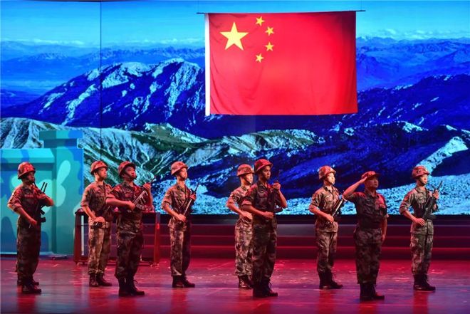 经过激烈角逐，一支强队脱颖而出